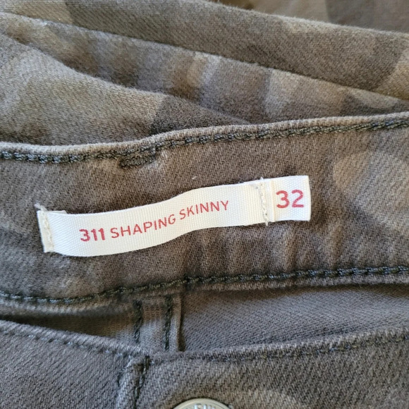 Levi's 311 Shaping Skinny Camouflage Jeans Size Women's 32x30 - Picture 11 of 13